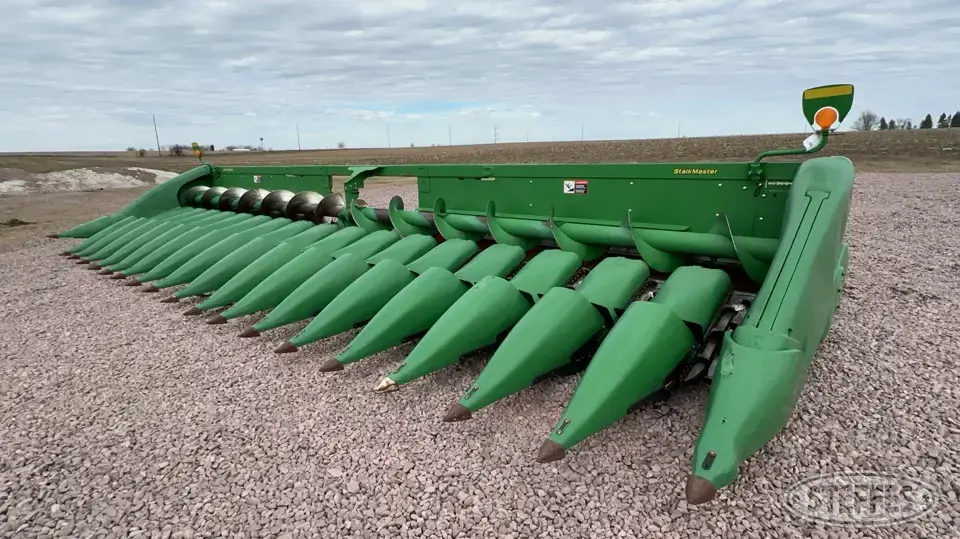 2015 John Deere 618C Corn Head