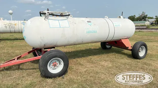 Trinity 1,000 gal. NH3 tank