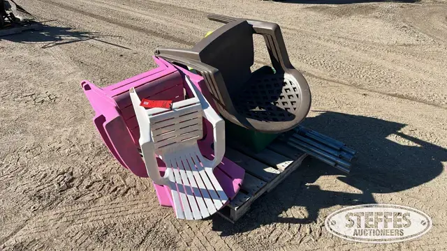 Tent & chairs
