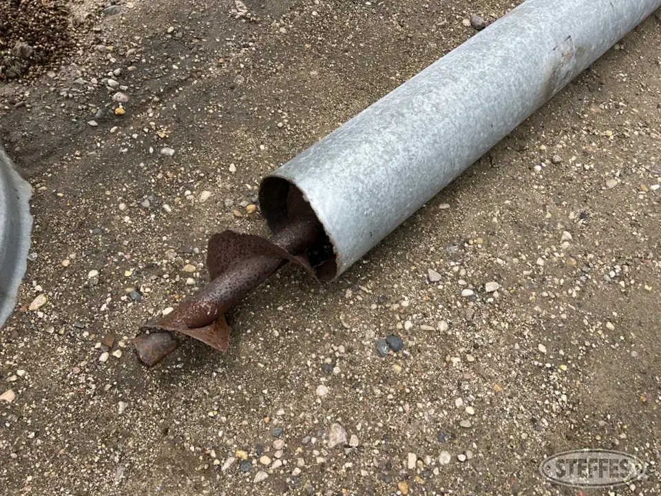 Hutchinson Transfer-Jump Augers and Conveyor