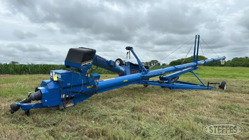 2020 Brandt 1370-HP+ Swing Hopper Auger