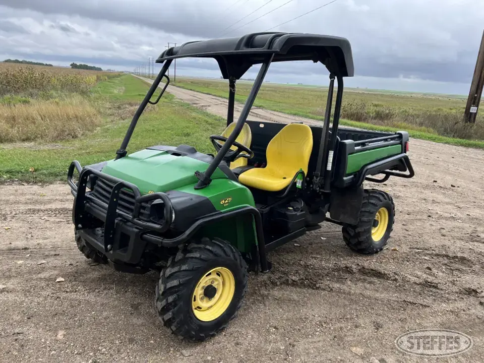 2011 John Deere Gator 825I UTV