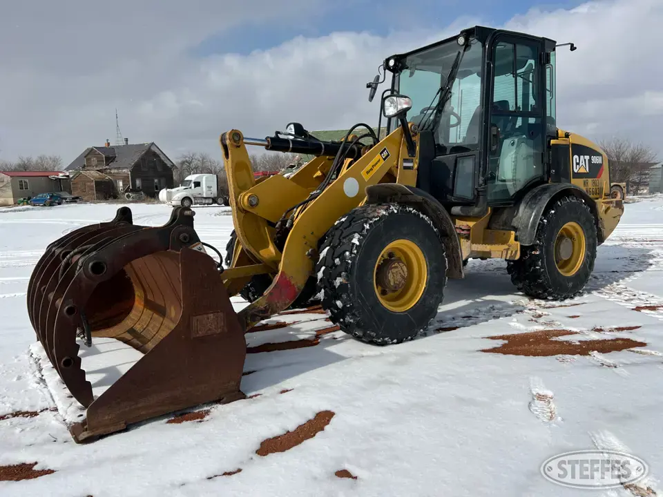 2018 CAT 906M Wheel Loader