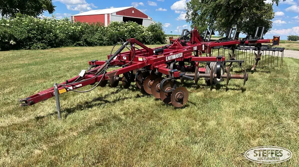 M&W Earthmaster 1165 Ripper