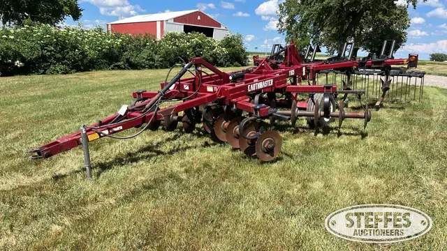 M&W Earthmaster 1165