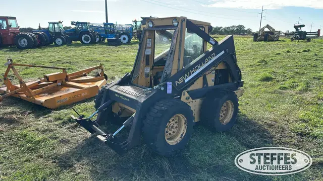 1993 New Holland L785