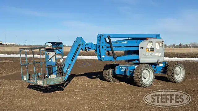 2010 Genie Z-45/25J