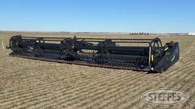 2018 MacDon FD-75S