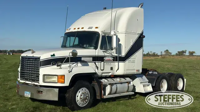 Mack Elite CL