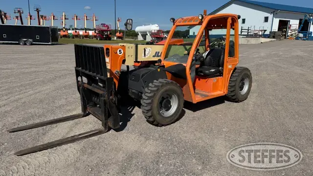 2011 JLG G5-18A
