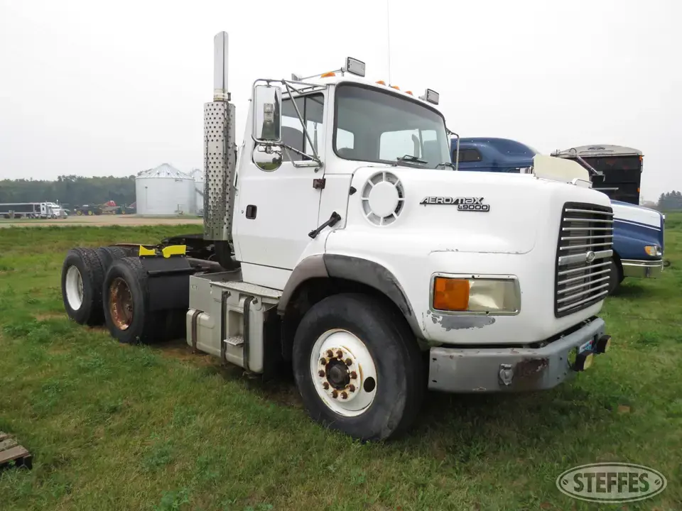 1995 Ford L9000 Conventional Truck without Sleeper