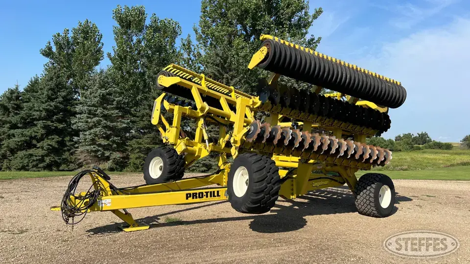 2015 Degelman PT40 Vertical Tillage