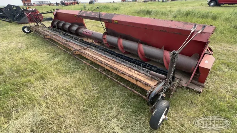 International 810 Pickup Head