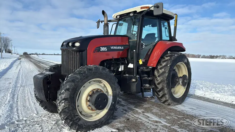 2011 Versatile 305 MFWD Tractor