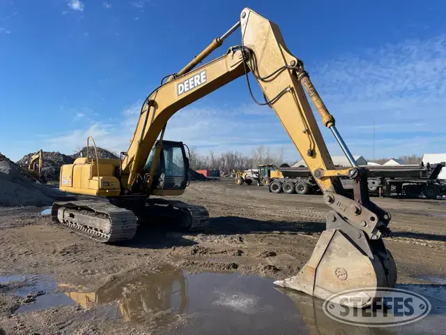 John Deere 230C