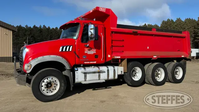 2017 Mack Granite GU713