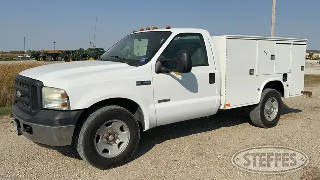 2006 Ford F-350 Super Duty XL