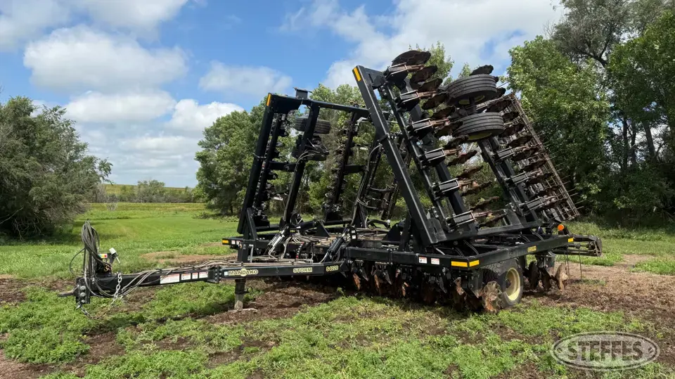 2020 Mandako Storm S4020 Vertical Tillage