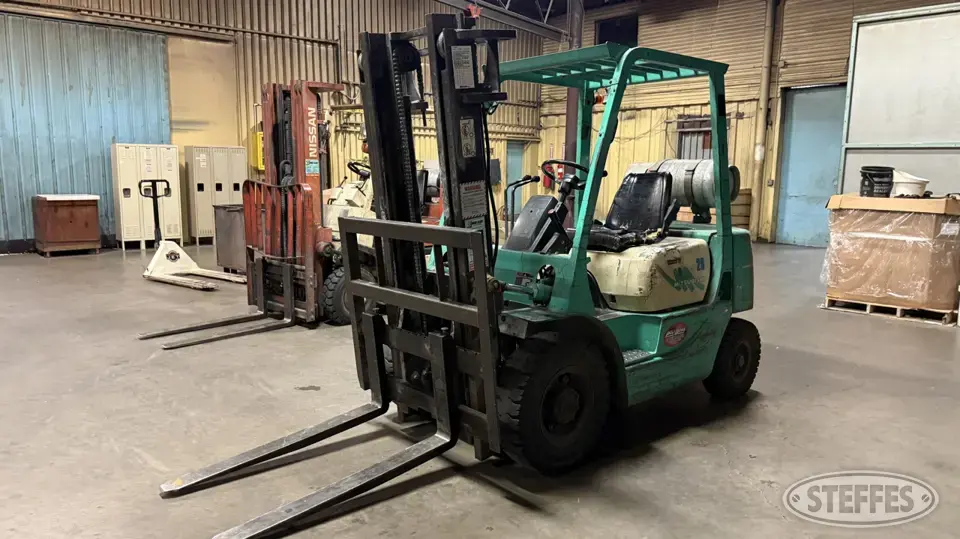 Mitsubishi KFG20 Warehouse Forklift