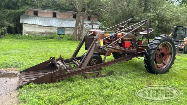 1947 Farmall H
