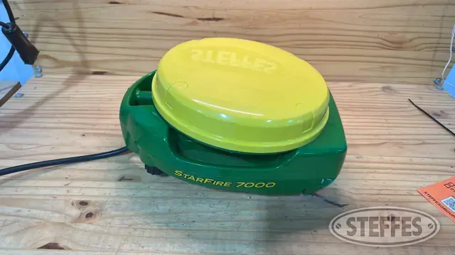 John Deere StarFire 7000
