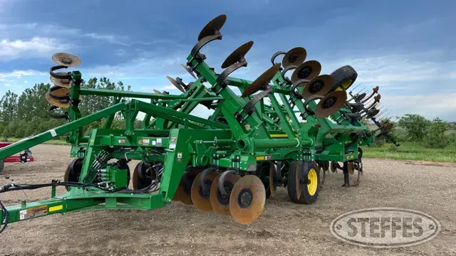 John Deere 2730