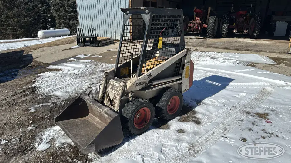 Clark Bobcat 310 Wheeled Skid Steer