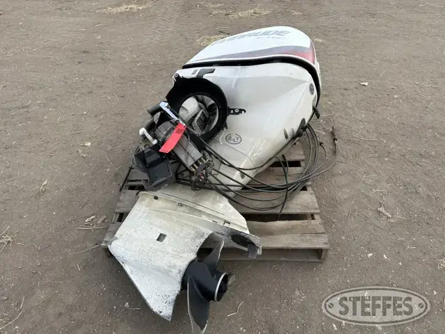 2016 Evinrude E-Tec