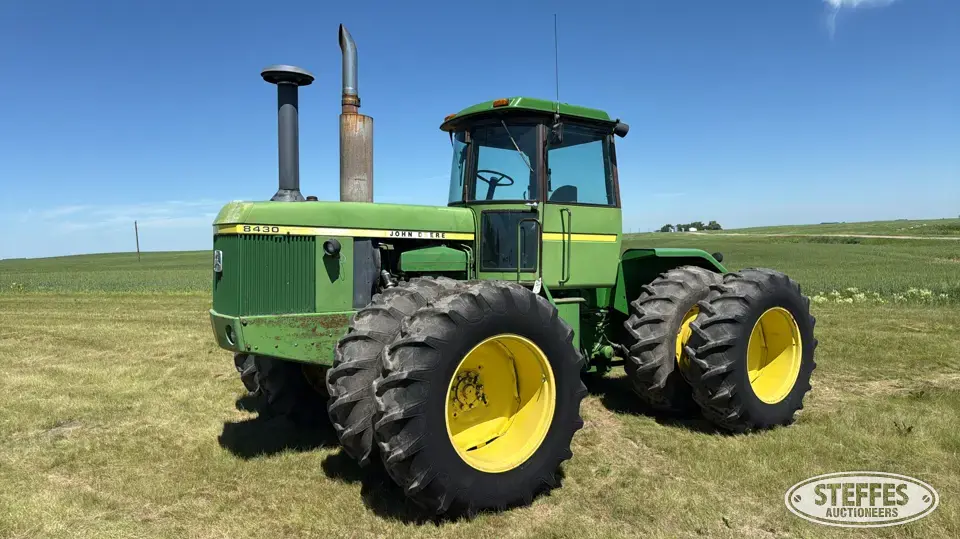 1976 John Deere 8430 4WD Tractor