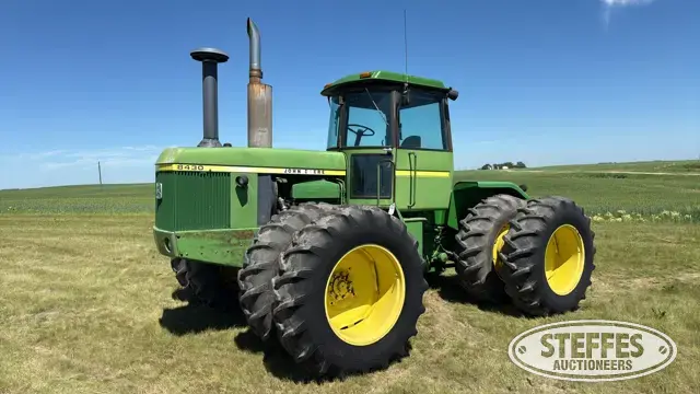 1976 John Deere 8430
