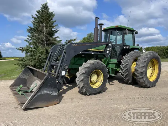 John Deere 4650