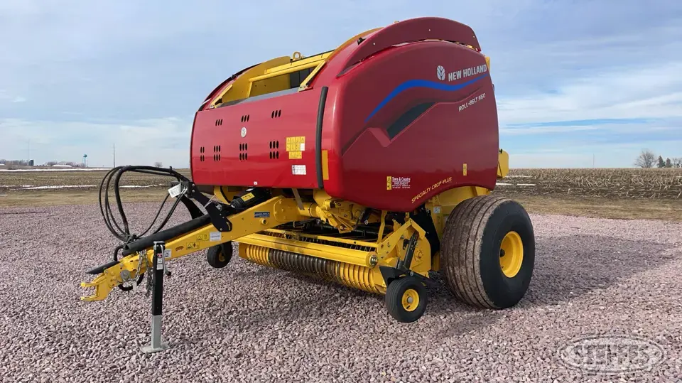 2022 New Holland Roll-Belt 560 Round Baler