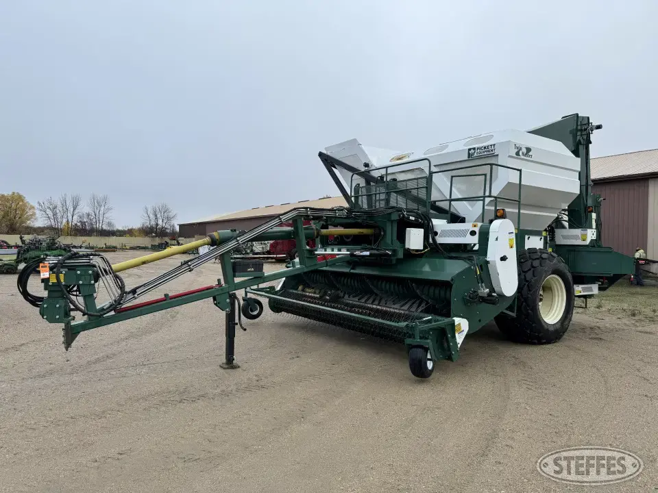 2018 Pickett Twin Master Edible Bean Combine
