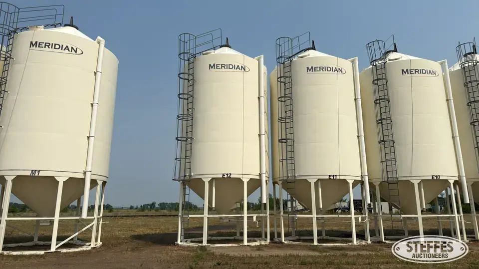 2011 Meridian M1620-40HD Hopper Bin
