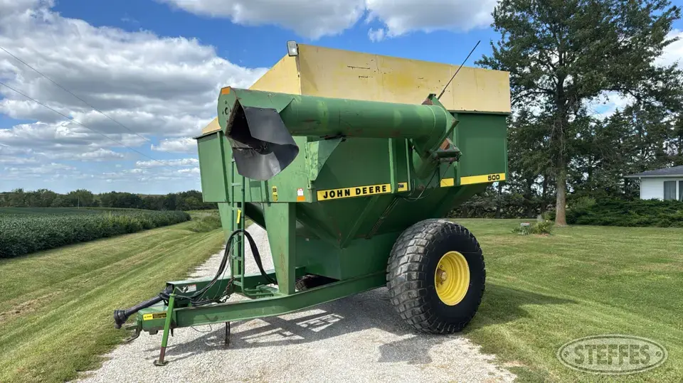 John Deere 500 Grain Cart