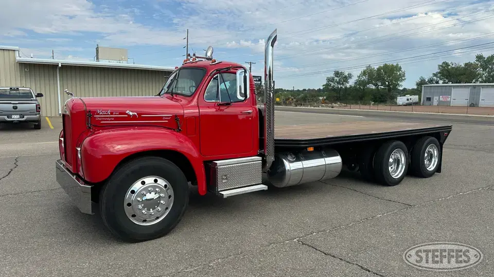 1960 Mack B61ST Flatbed Truck