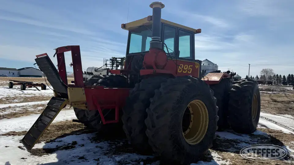 1980 Versatile 895 4WD Tractor