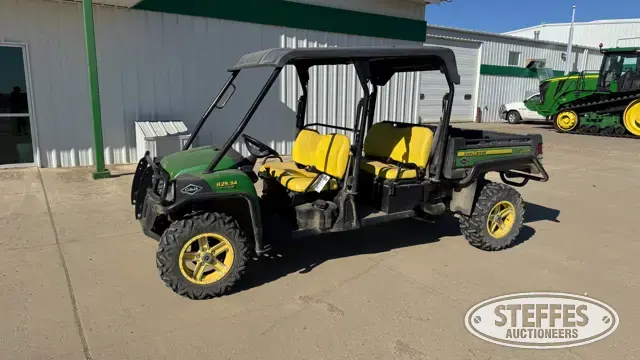 2014 John Deere 825i S4
