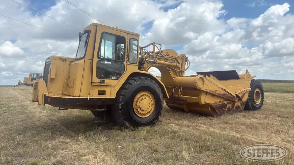 1987 CAT 621E Motor Scraper