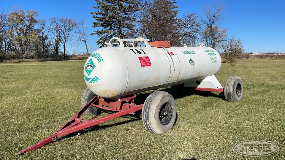 Trinity 1,000 gal. NH3 tank NH3 Trailers-Tank