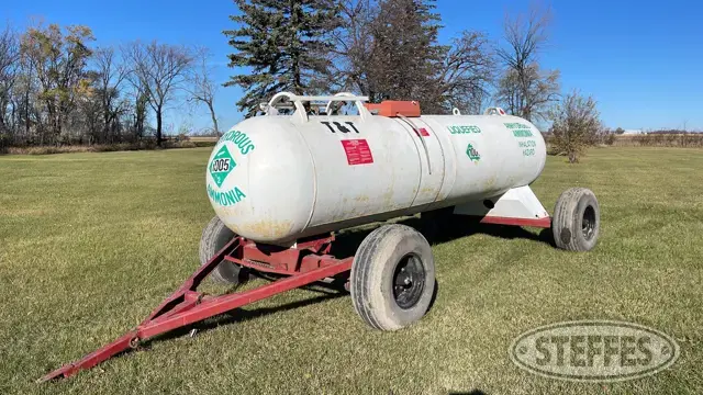 Trinity 1,000 gal. NH3 tank