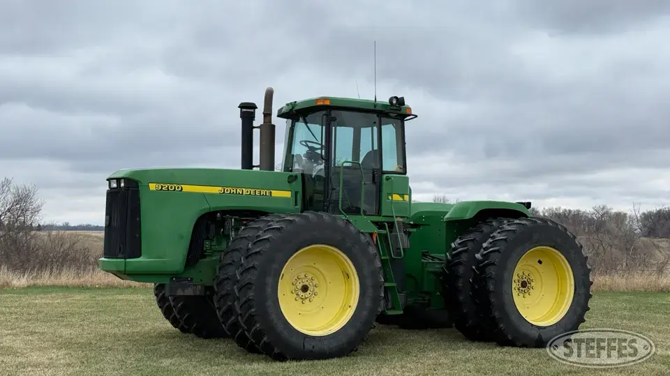 1997 John Deere 9200 4WD Tractor