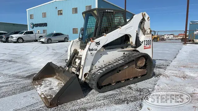 2006 Bobcat T300