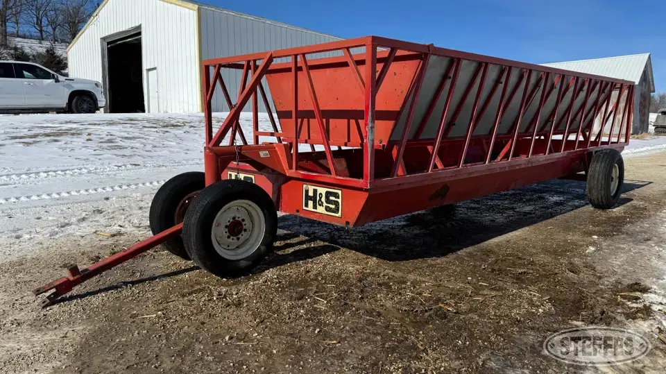 H&S FWS2A Feeders and Bunk