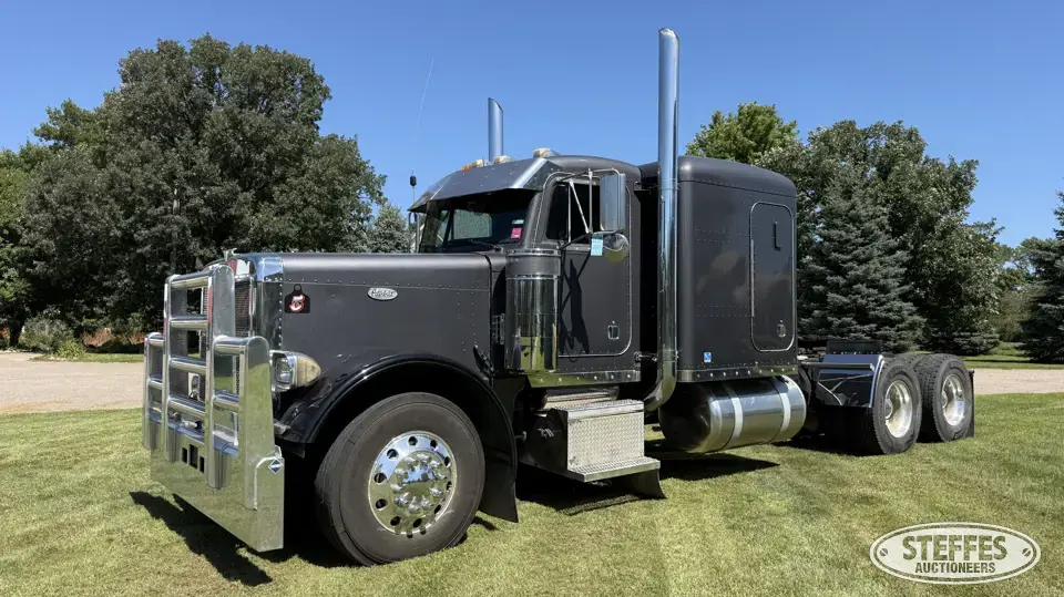 1996 Peterbilt 379 Conventional Truck with Sleeper
