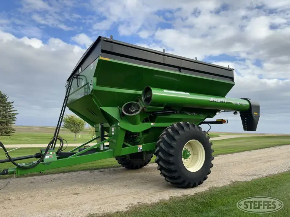 2011 Brent 782 Grain Cart