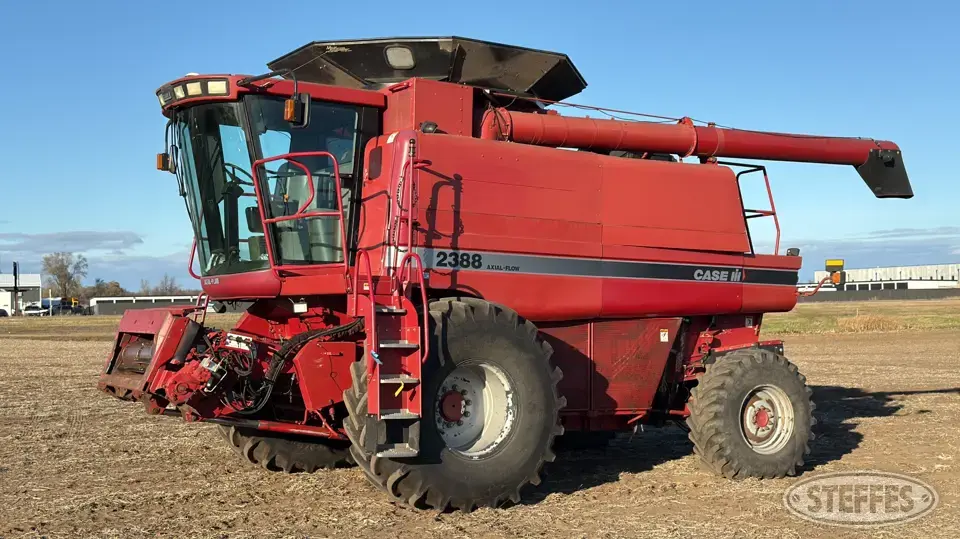 2002 Case IH 2388 Combine