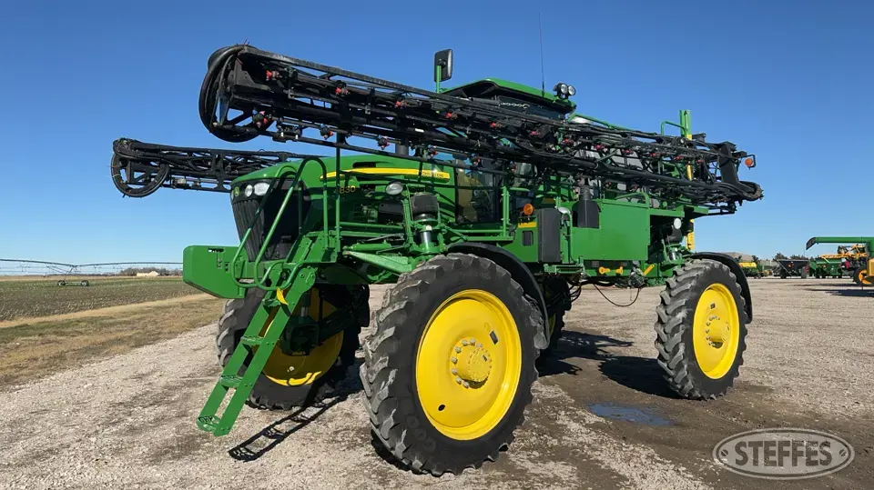 2012 John Deere 4830 Self-Propelled Sprayer
