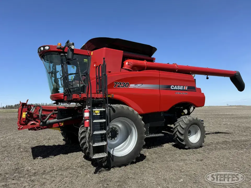 2012 Case IH 7230 Combine