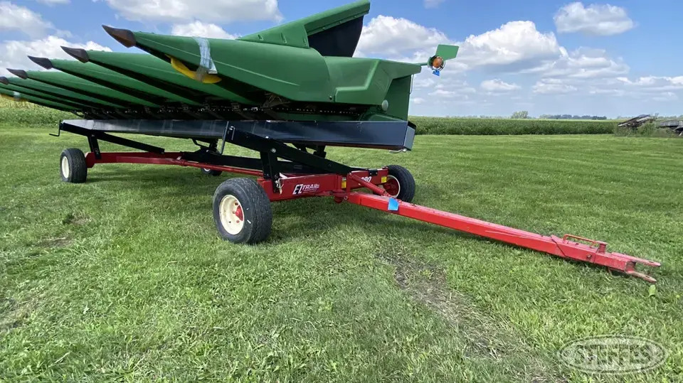 E-Z Trail 680 Header Trailer